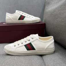 Gucci Low Shoes